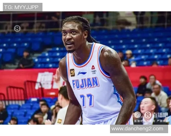 克里斯多夫-奥贝克帕刷新CBA得分纪录,成中国篮球新宠儿 克里斯多夫-奥贝克帕刷新CBA得分纪录,成中国篮球新宠儿