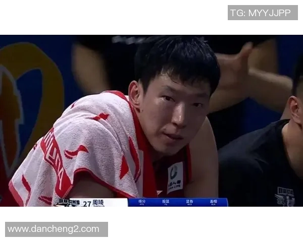 周琦惊艳CBA赛场,再次砍下三双数据! 周琦惊艳CBA赛场,再次砍下三双数据!