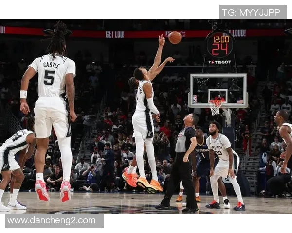 马刺明星球员对阵中国男篮展现超强个人能力 马刺明星球员对阵中国男篮展现超强个人能力