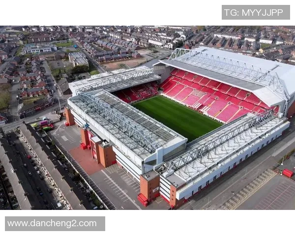 曼联主场战胜利物浦，终结对手连胜纪录