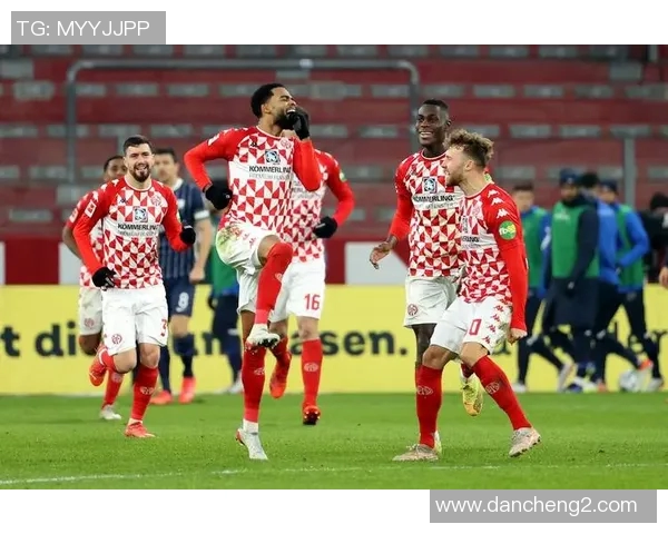 美因茨客场大胜汉诺威96，德甲积分榜上升！