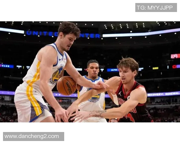 勇士与公牛激战集锦回顾精彩瞬间与精彩表现分析